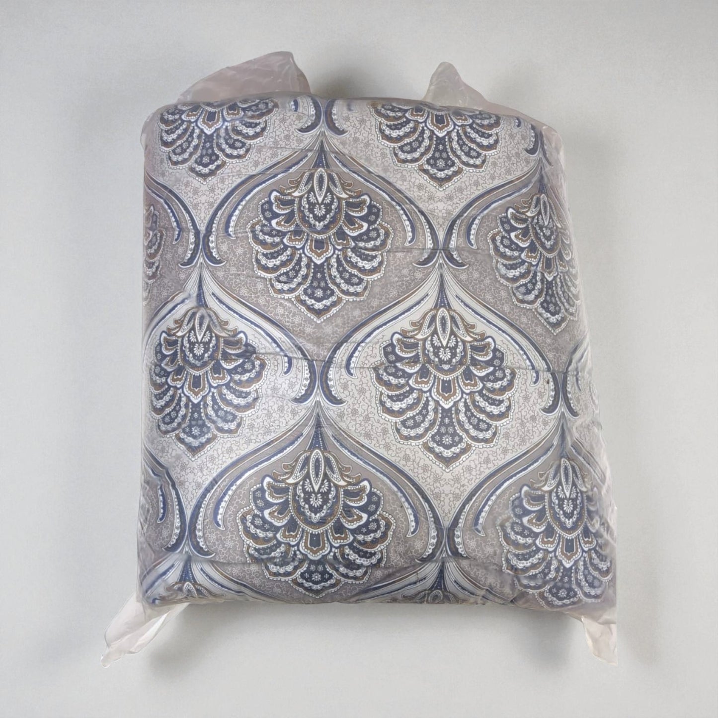 Razi Razai [King] - Quilts & Comforters - PKR 9,000