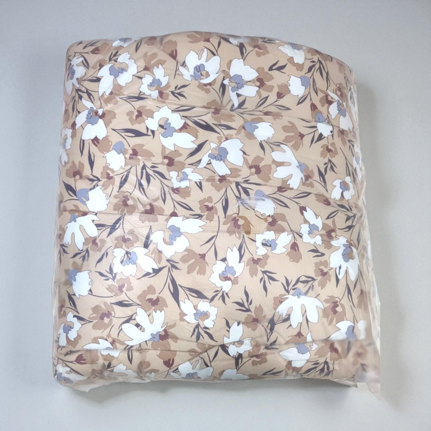 Razi Razai [King] - Quilts & Comforters - PKR 9,000